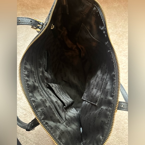 Michael Kors Signature East West Jaquard Top Zip Tote - Picture 3 of 5